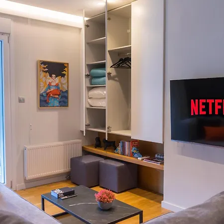 Apartman Above & Beyond Center Luxury Redefined *