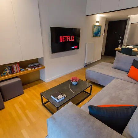 Apartman Above & Beyond Center Luxury Redefined