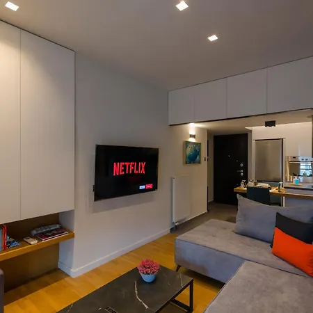 Above & Beyond Center Luxury Redefined Apartman Vólosz