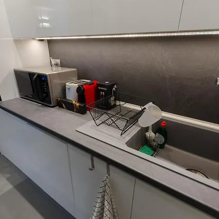 Apartman Above & Beyond Center Luxury Redefined *