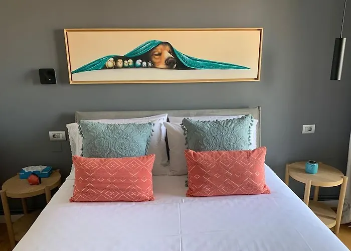 Above & Beyond Center Luxury Redefined Apartment *