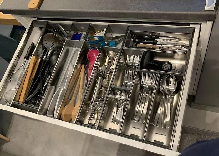 Above & Beyond Center Luxury Redefined Apartment *