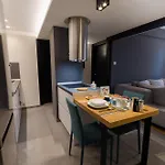 Apartament Above & Beyond Center Luxury Redefined *