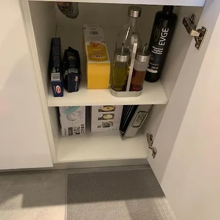 Above & Beyond Center Luxury Redefined 公寓