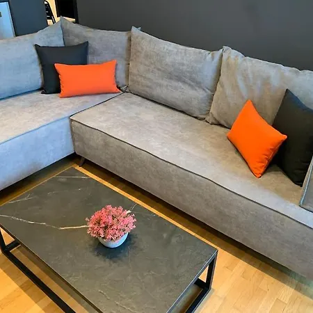 Above & Beyond Center Luxury Redefined Apartmán *