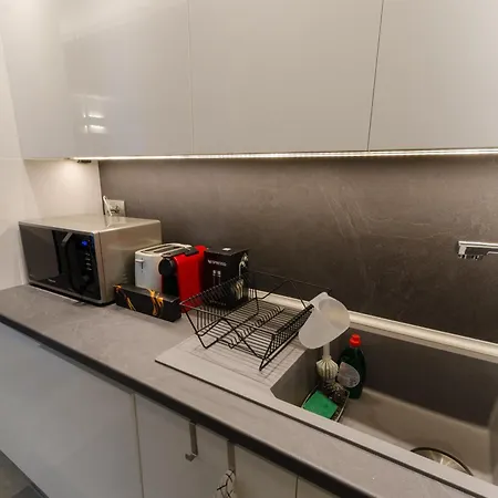 Above & Beyond Center Luxury Redefined * 沃洛斯